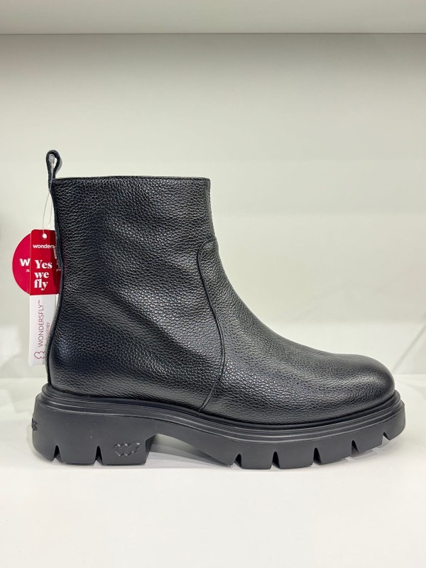 Botki damskie Wonders W133 czarne trapery