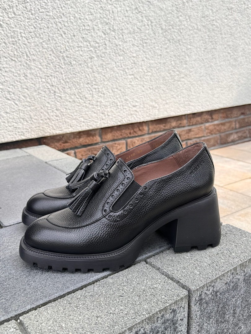 Półbuty damskie Wonders Rococo G-6710 czarne